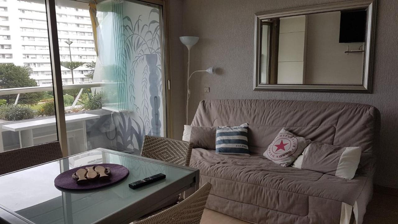 Lovely Apartment In Marina Baie Des Anges- Baronnet - Sew View, Free Parking Spaces On Site, Restaurants, Beach, Supermarket Вилньов Любе Екстериор снимка