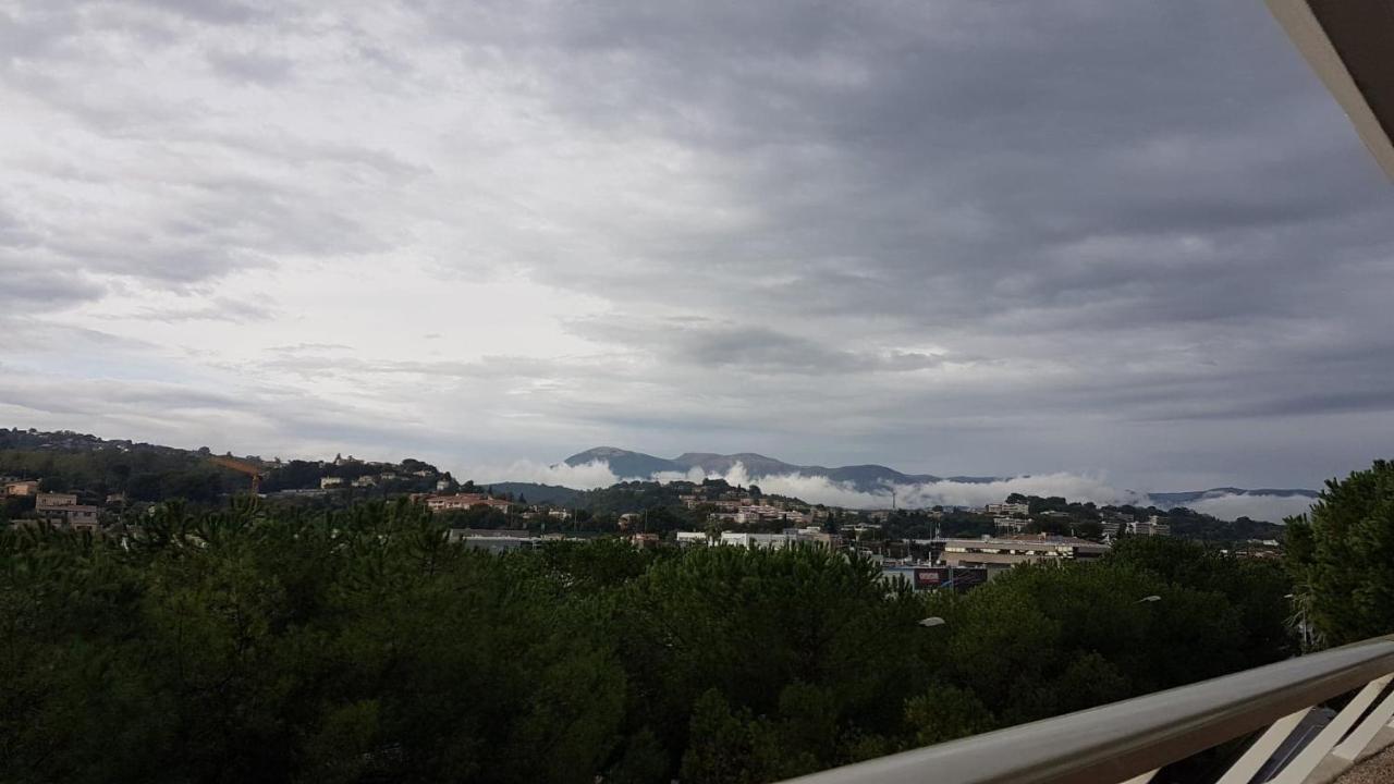 Lovely Apartment In Marina Baie Des Anges- Baronnet - Sew View, Free Parking Spaces On Site, Restaurants, Beach, Supermarket Вилньов Любе Екстериор снимка